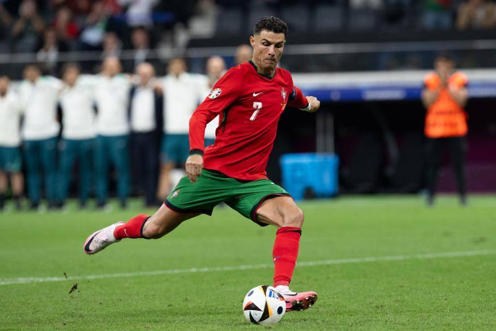 吴艳妮能够 吴艳妮能够