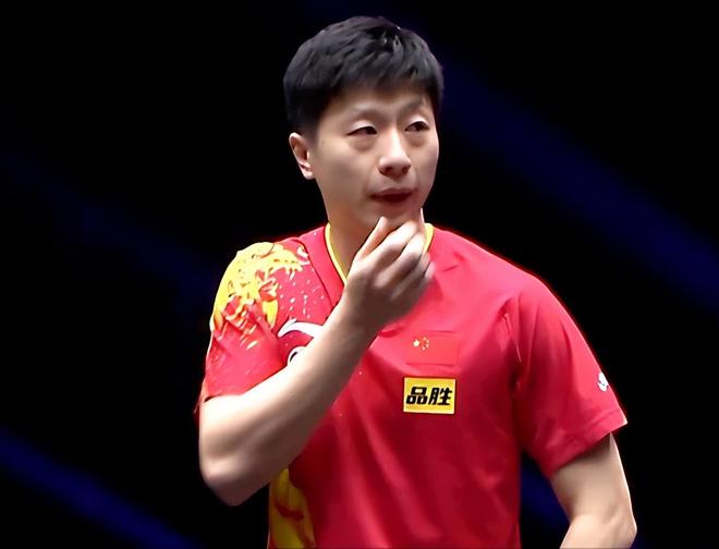 搂着妻子 搂着妻子