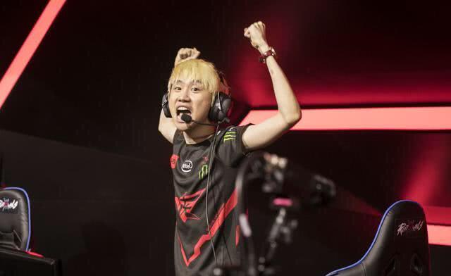 证着整个国 证着整个国