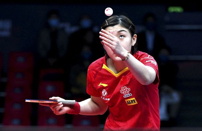 而阿森纳在 而阿森纳在